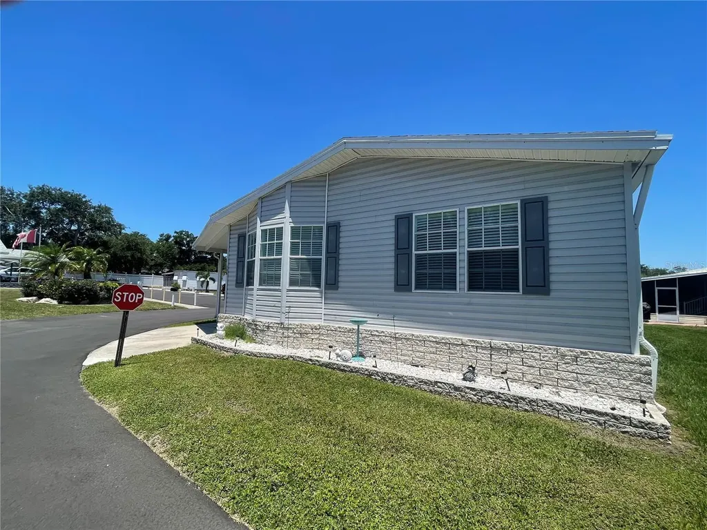 11200 Walsingham Road Largo FL 33778