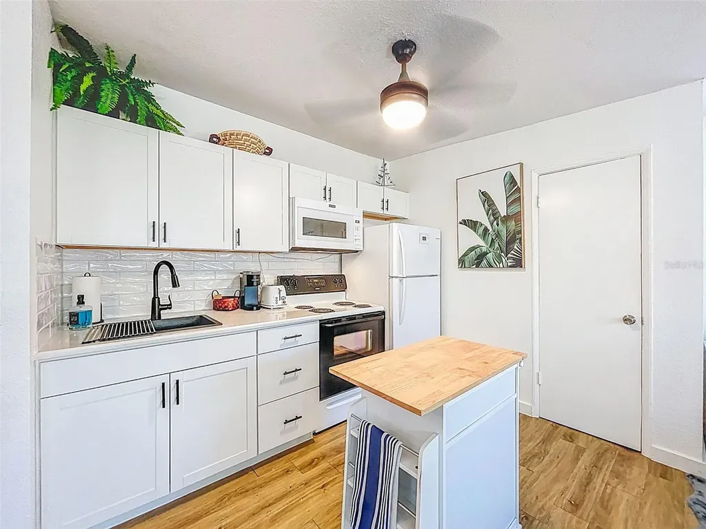 1600 Pasadena Drive Dunedin FL 34698