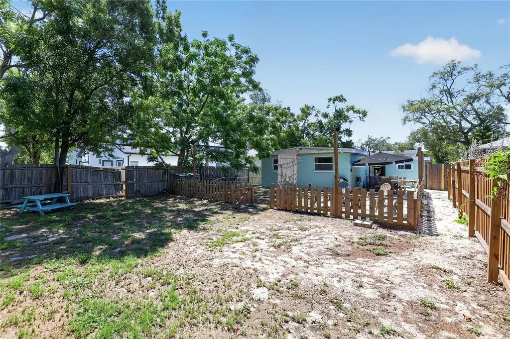 5025 9th Avenue S Gulfport FL 33707