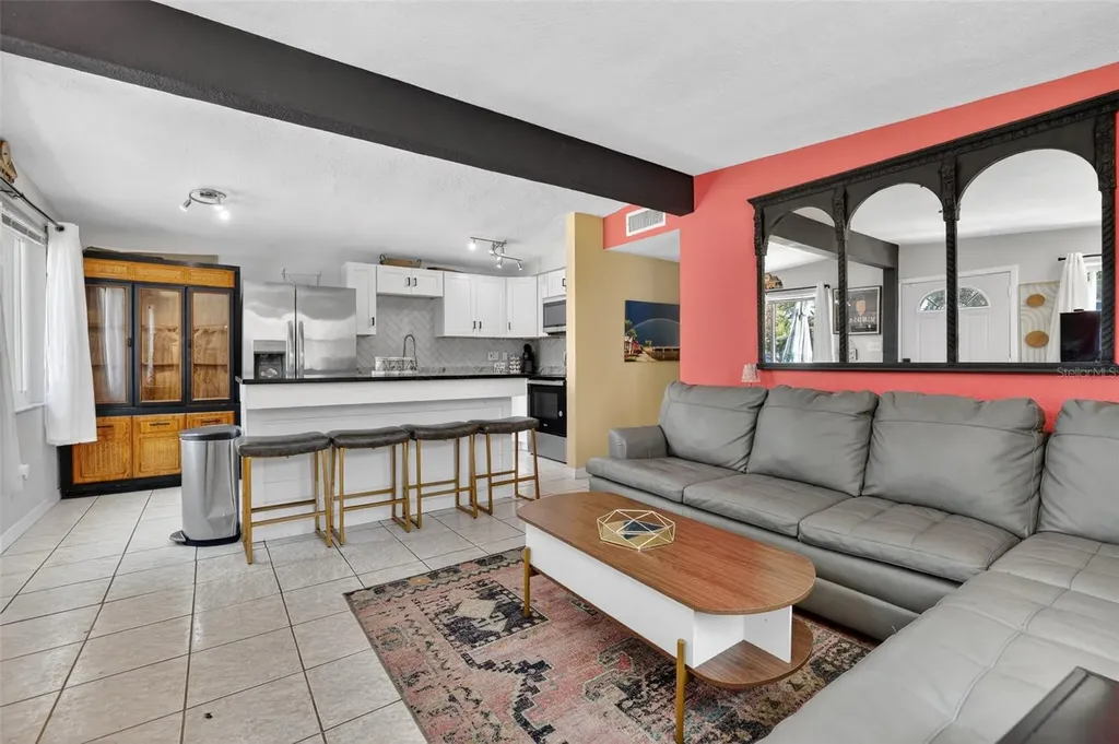 5025 9th Avenue S Gulfport FL 33707