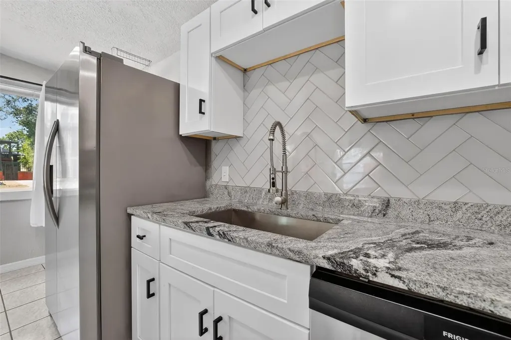 5025 9th Avenue S Gulfport FL 33707