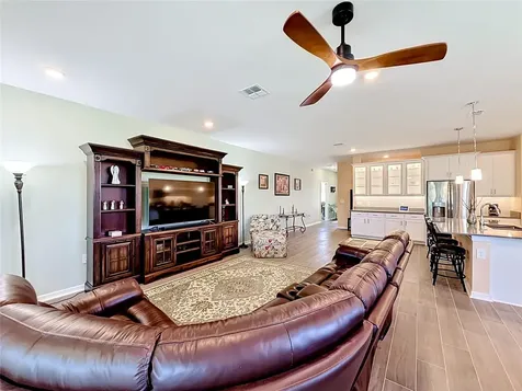 6013 Claystone Way Mount Dora FL 32757