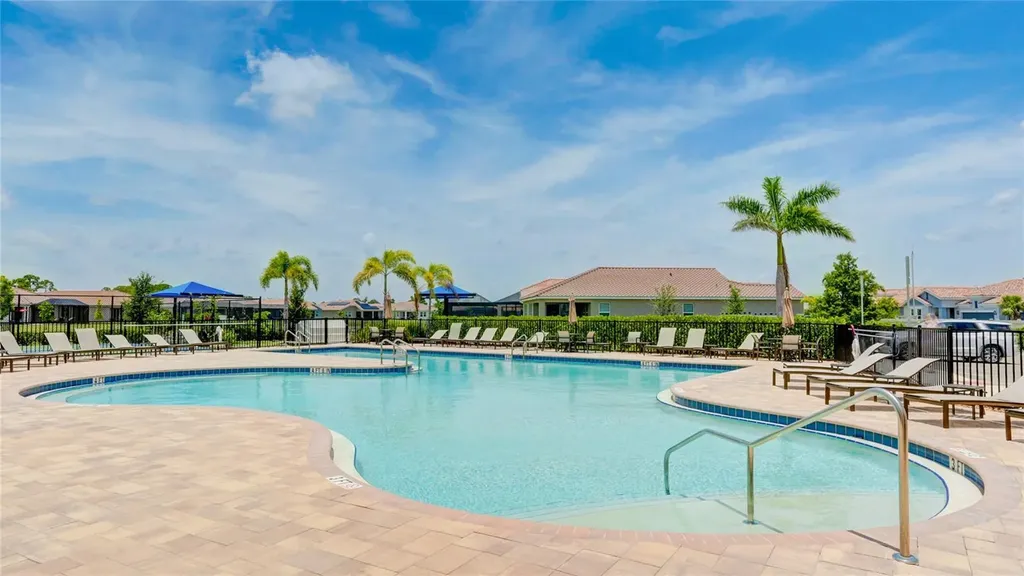 333 Daylily Boulevard Nokomis FL 34275