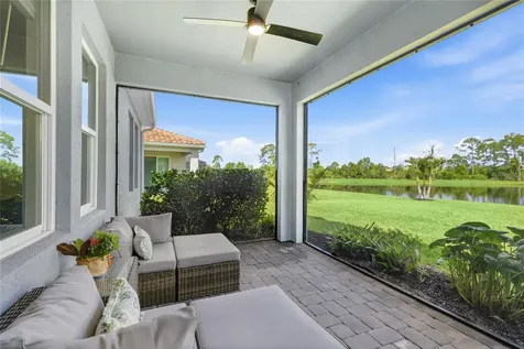 333 Daylily Boulevard Nokomis FL 34275