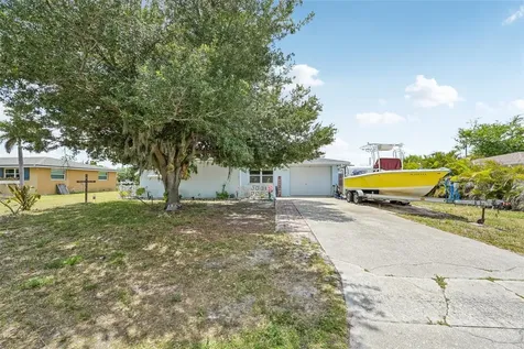3275 Elkcam Boulevard Port Charlotte FL 33952