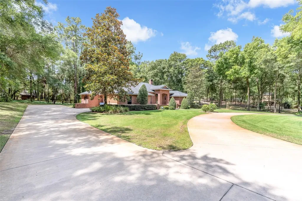 1010 Geryl Way Deland FL 32724