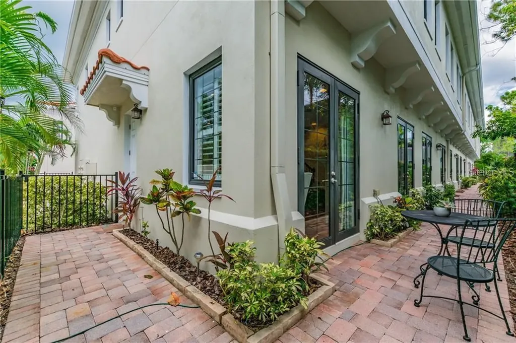 3814 Villas Del Sol Court Tampa FL 33609