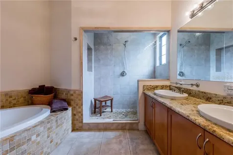 3814 Villas Del Sol Court Tampa FL 33609