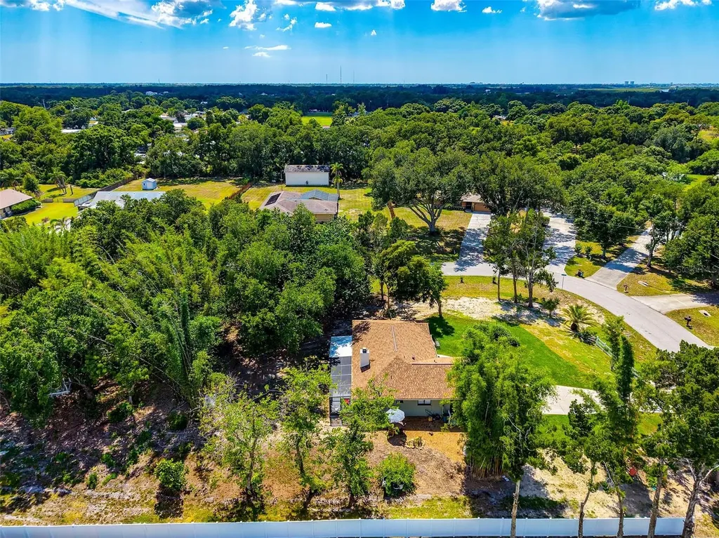 6104 26th Avenue E Bradenton FL 34208