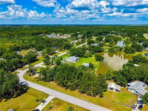 6104 26th Avenue E Bradenton FL 34208