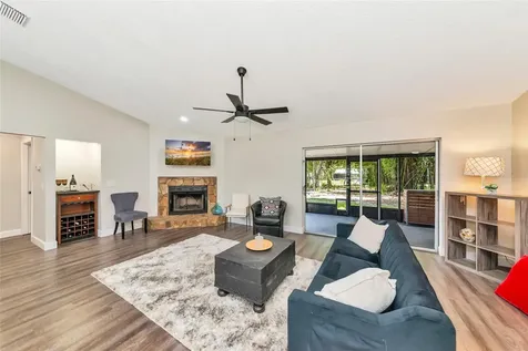 6104 26th Avenue E Bradenton FL 34208