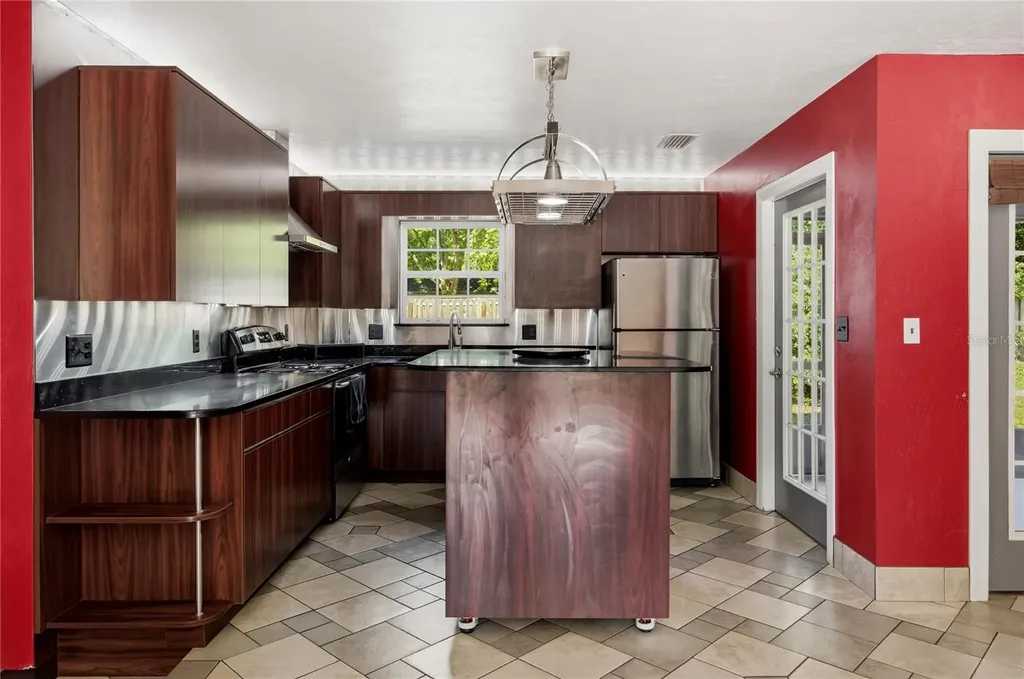 6517 NW 27th Street Gainesville FL 32653