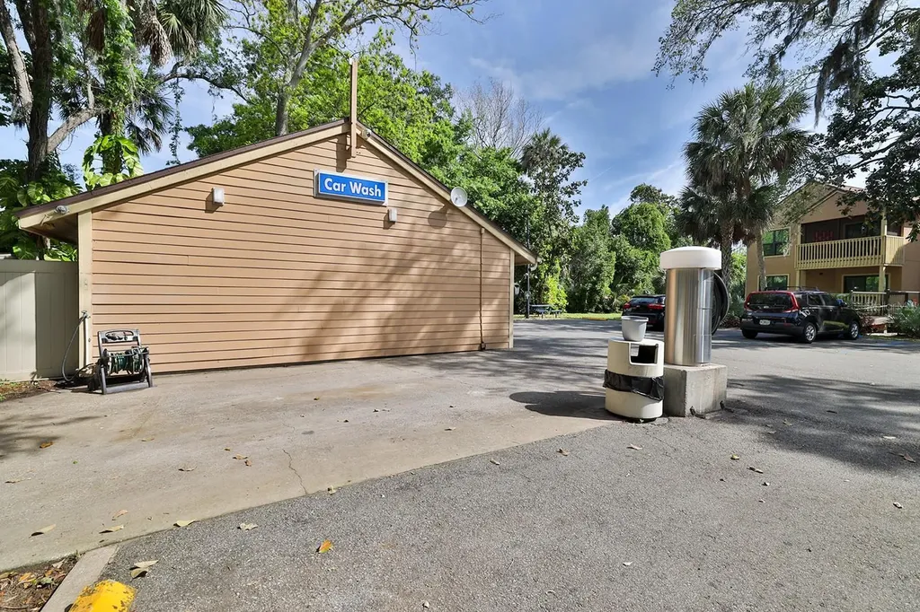 1401 S Palmetto Avenue Daytona Beach FL 32114
