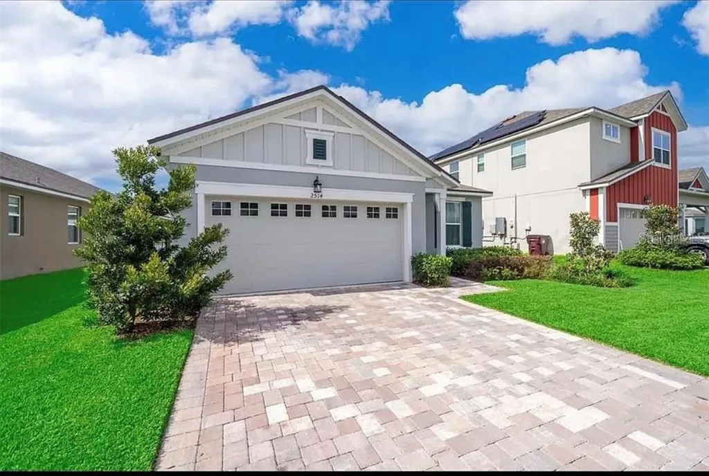 2514 Volunteer Avenue Kissimmee FL 34744