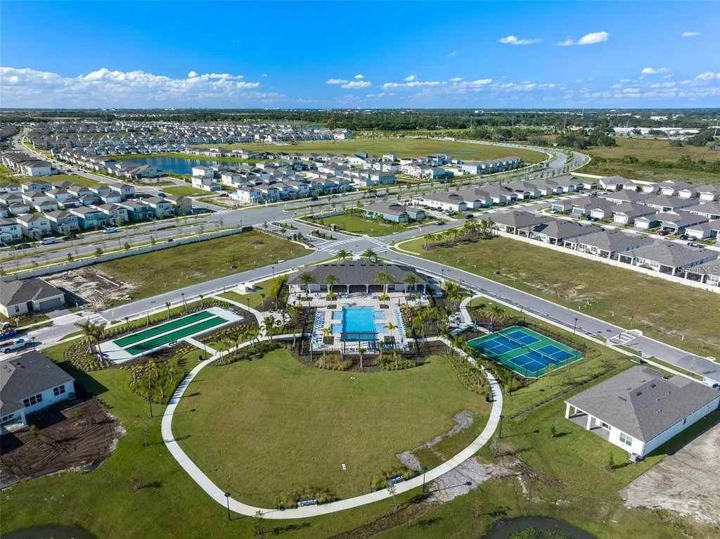 2514 Volunteer Avenue Kissimmee FL 34744