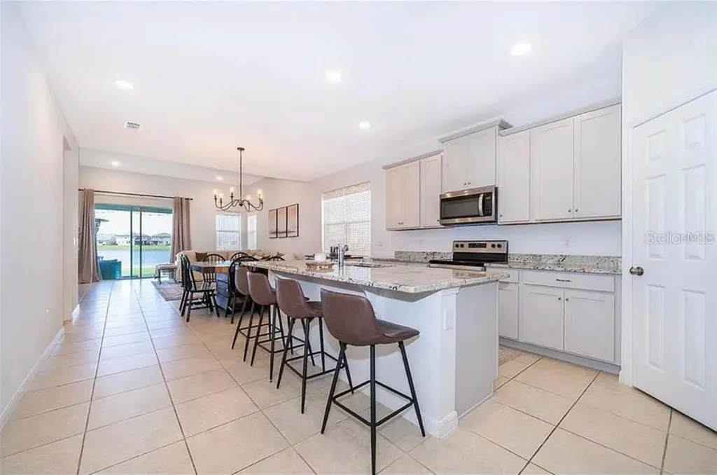 2514 Volunteer Avenue Kissimmee FL 34744