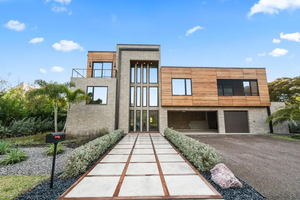 2945 Pyrula Drive Longboat Key FL 34228