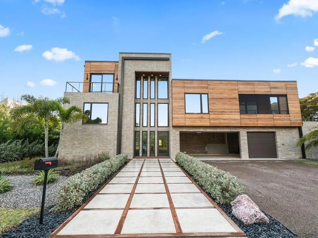 2945 Pyrula Drive Longboat Key FL 34228