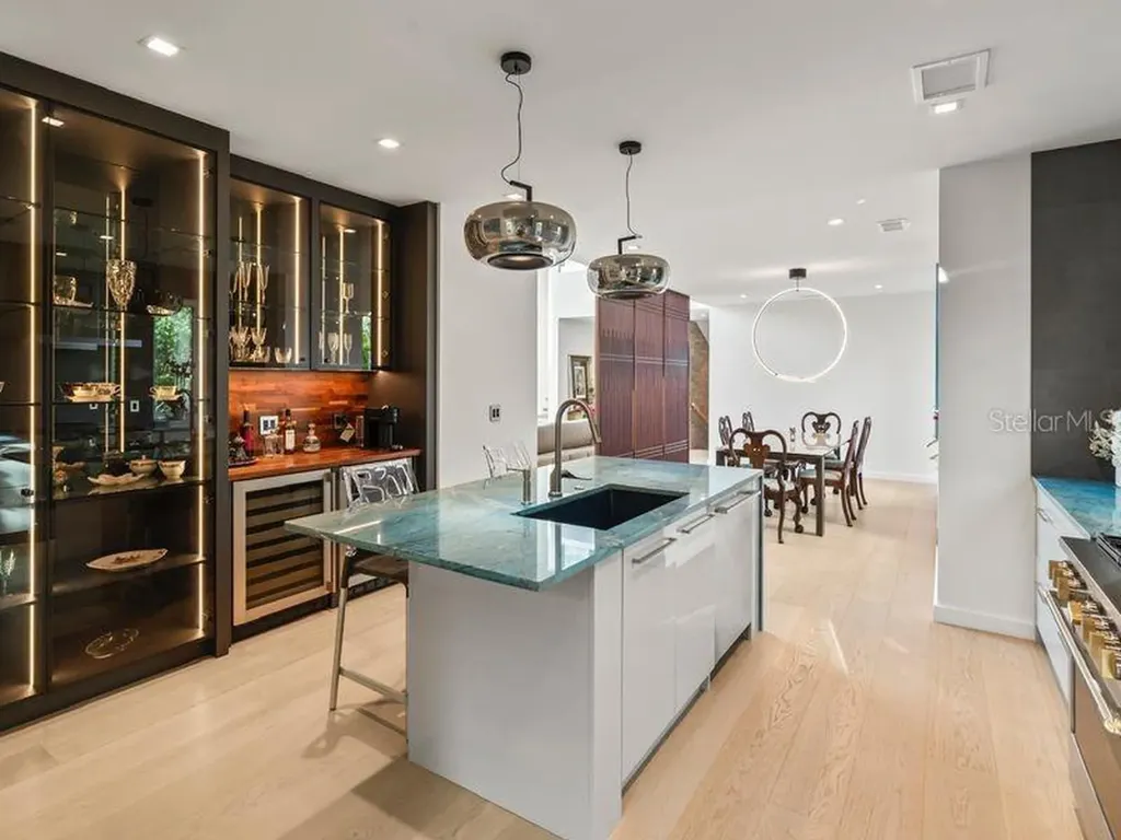 2945 Pyrula Drive Longboat Key FL 34228