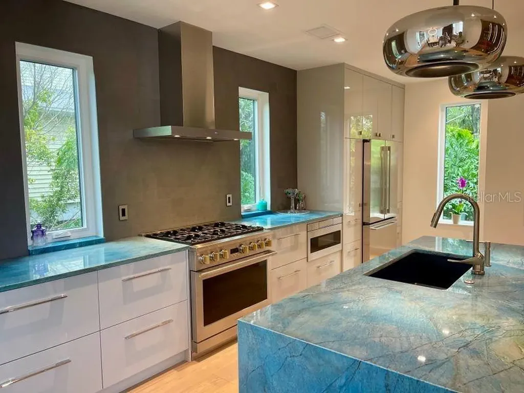 2945 Pyrula Drive Longboat Key FL 34228