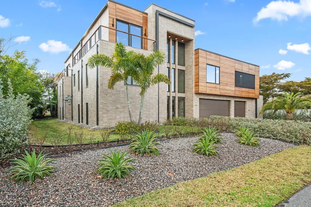 2945 Pyrula Drive Longboat Key FL 34228