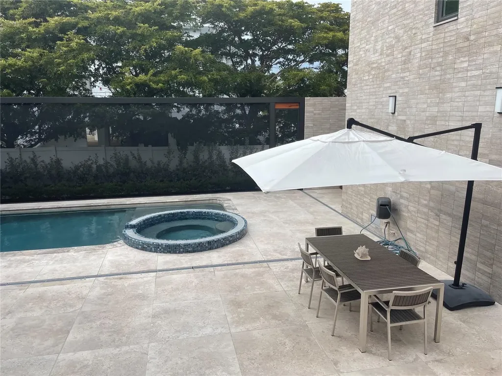 2945 Pyrula Drive Longboat Key FL 34228