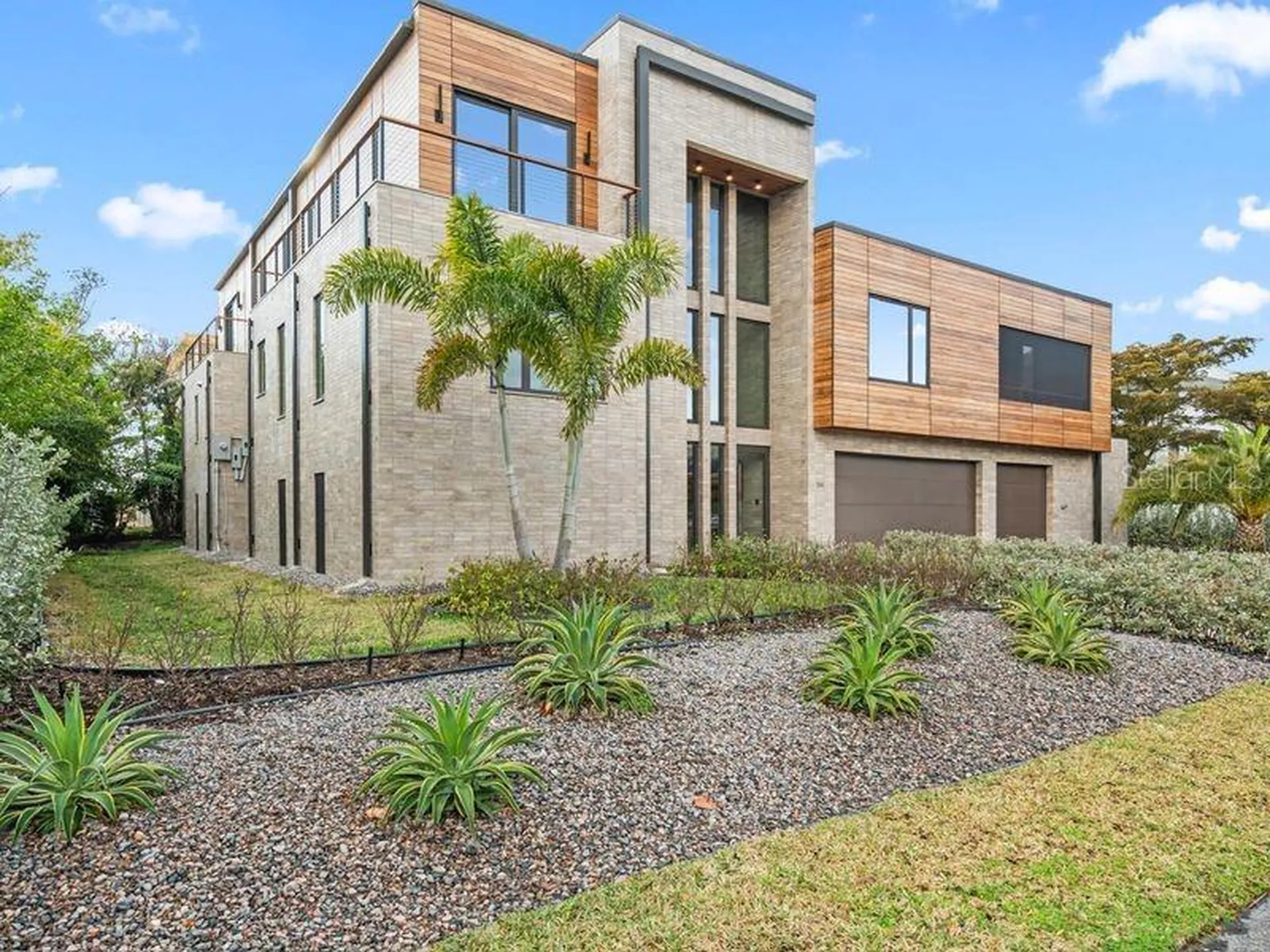 2945 Pyrula Drive Longboat Key FL 34228