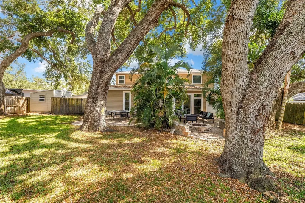10819 Seminole Drive N St Petersburg FL 33708