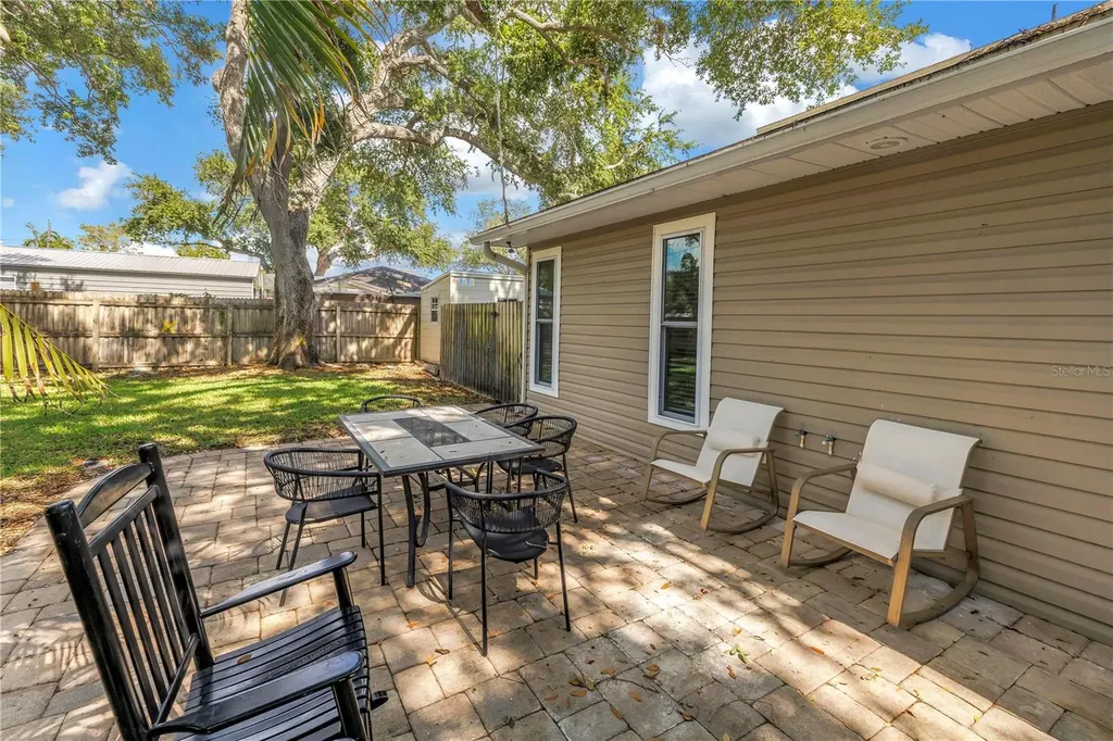 10819 Seminole Drive N St Petersburg FL 33708