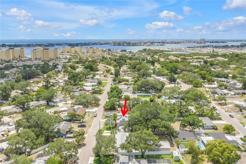 10819 Seminole Drive N St Petersburg FL 33708