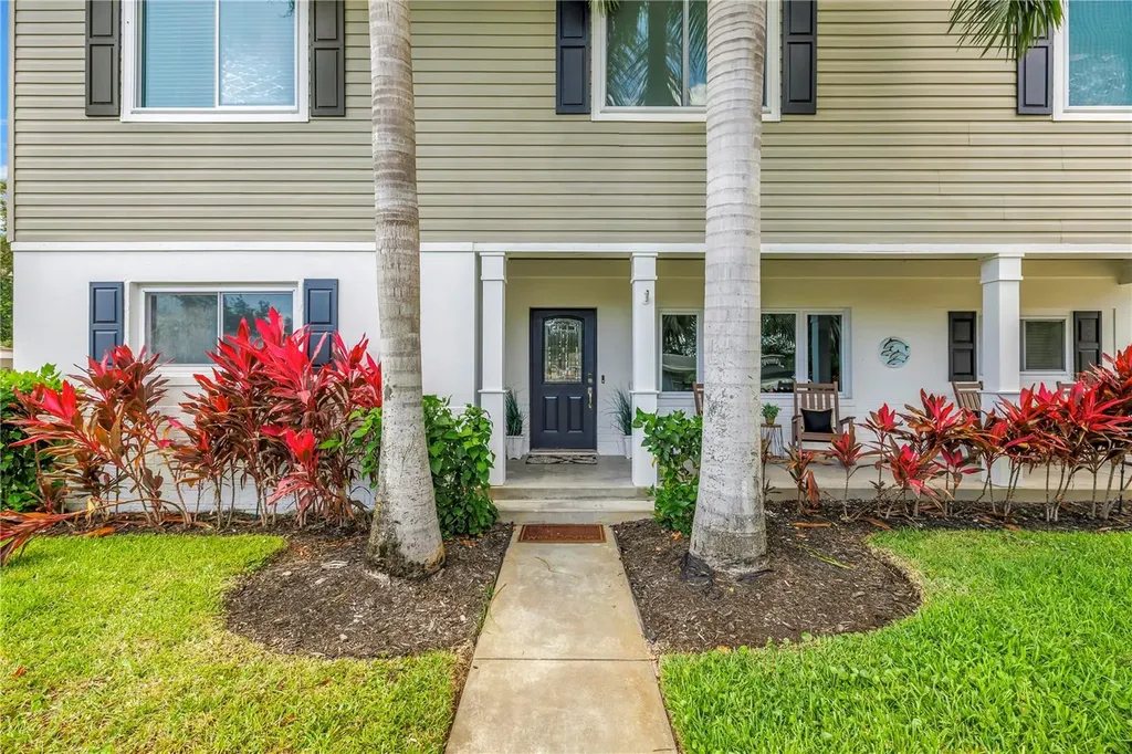 10819 Seminole Drive N St Petersburg FL 33708
