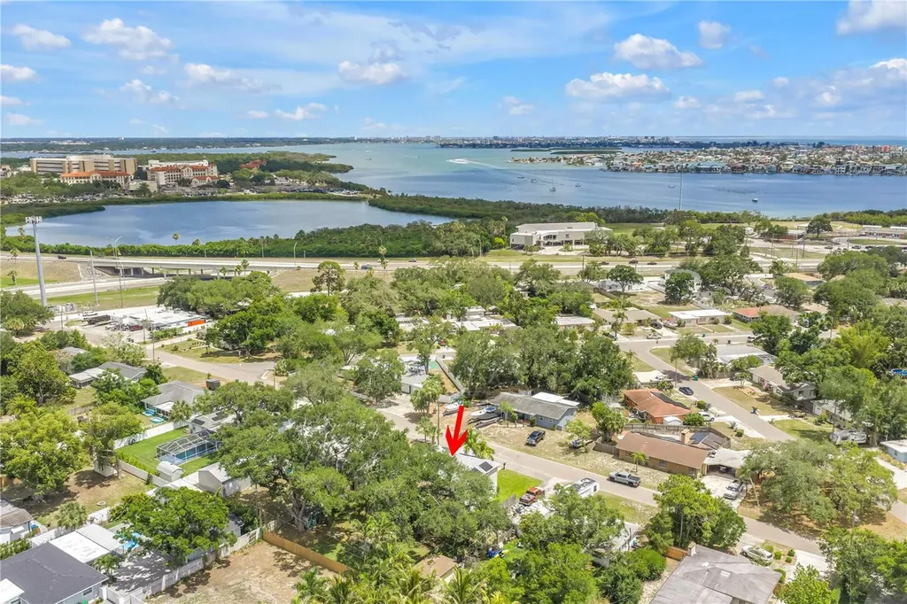 10819 Seminole Drive N St Petersburg FL 33708