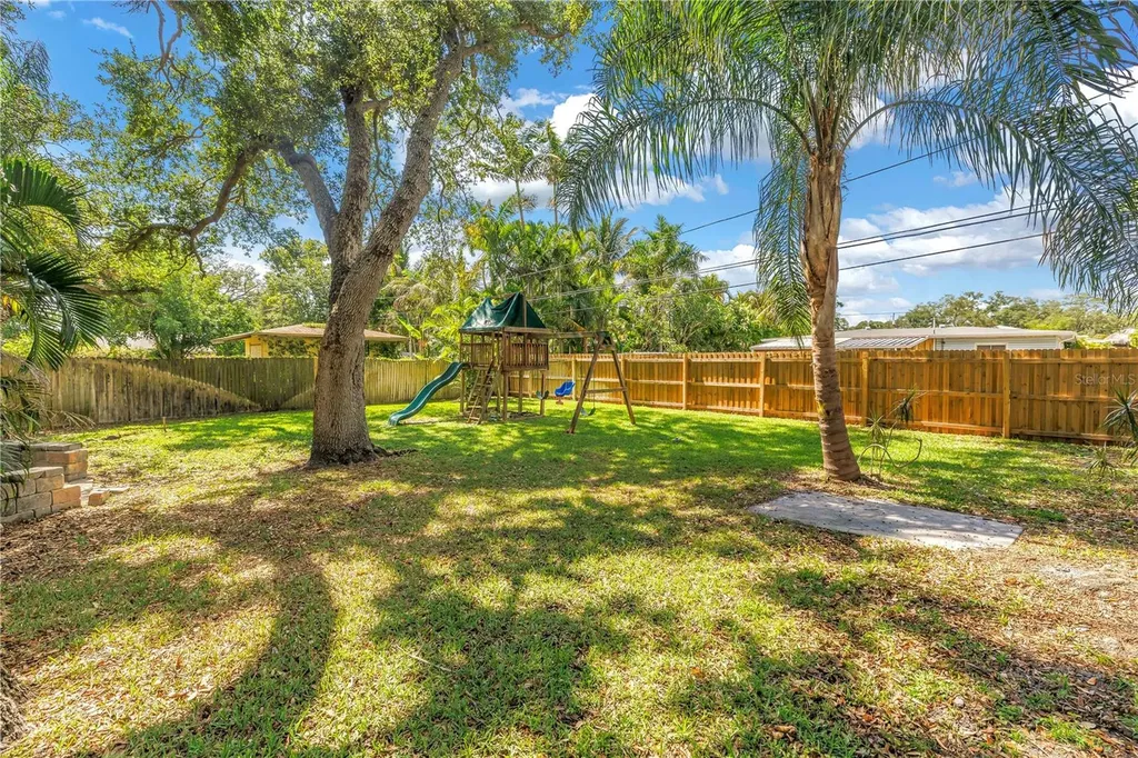 10819 Seminole Drive N St Petersburg FL 33708