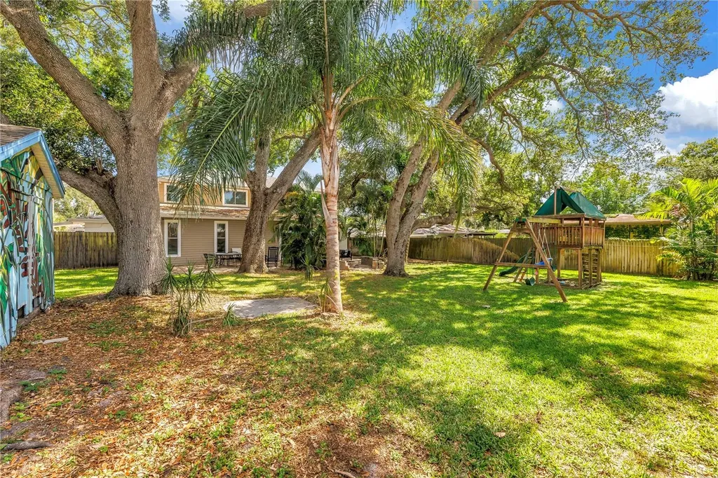 10819 Seminole Drive N St Petersburg FL 33708