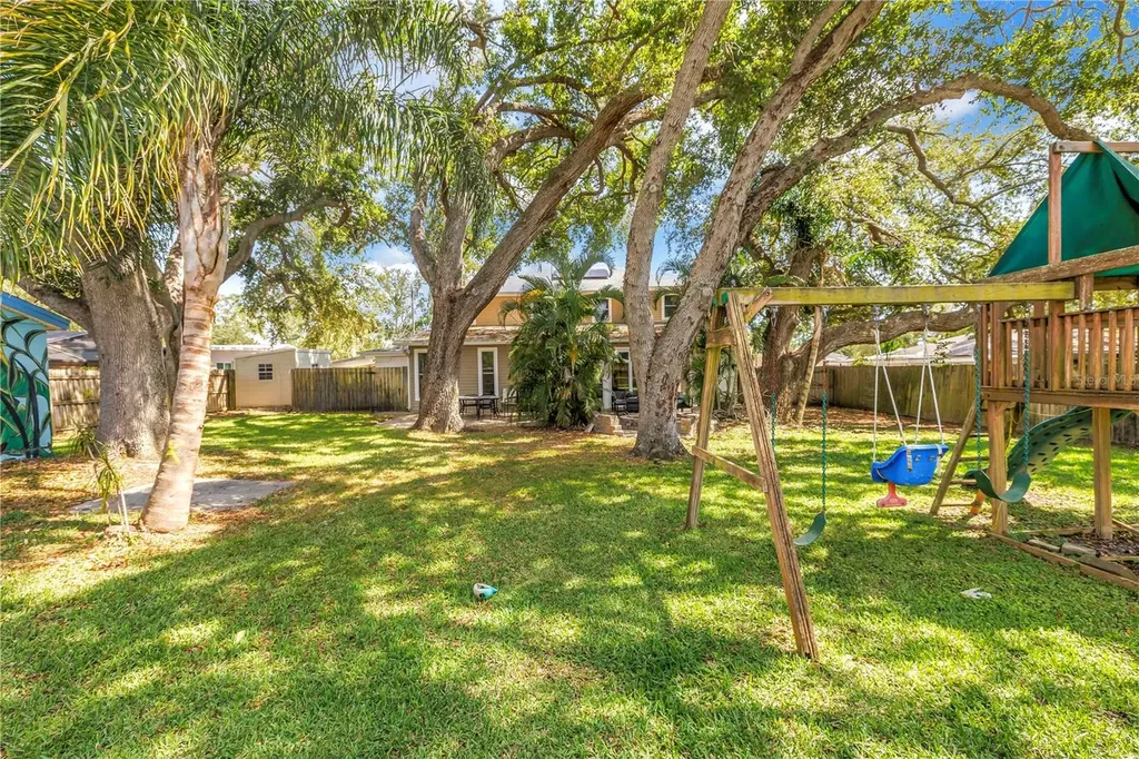 10819 Seminole Drive N St Petersburg FL 33708