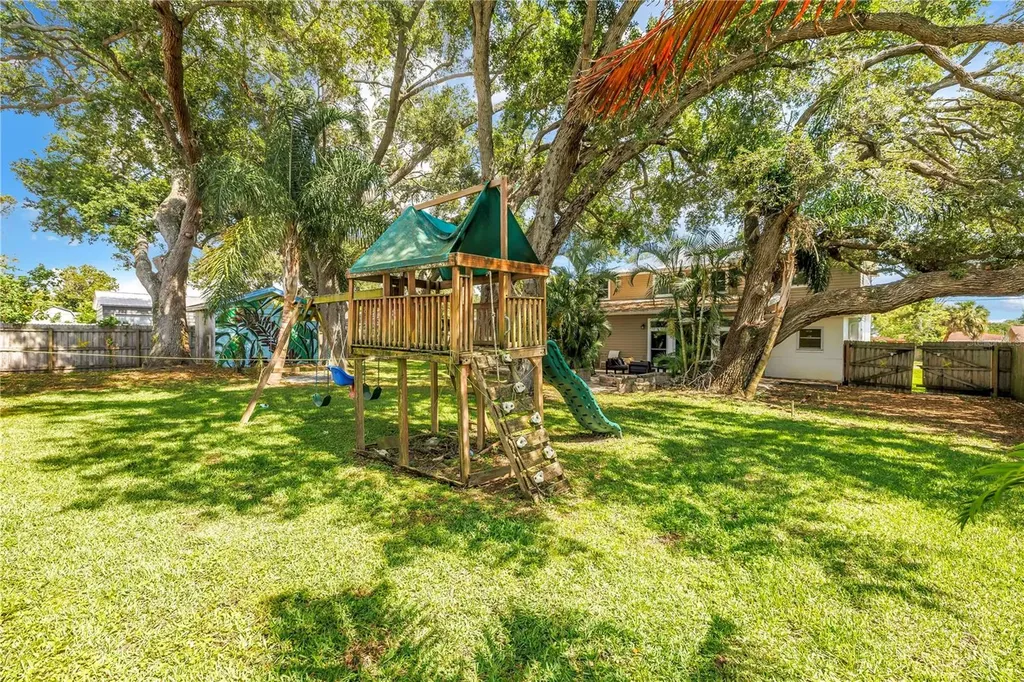 10819 Seminole Drive N St Petersburg FL 33708