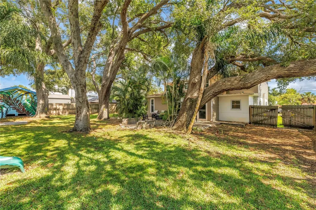 10819 Seminole Drive N St Petersburg FL 33708