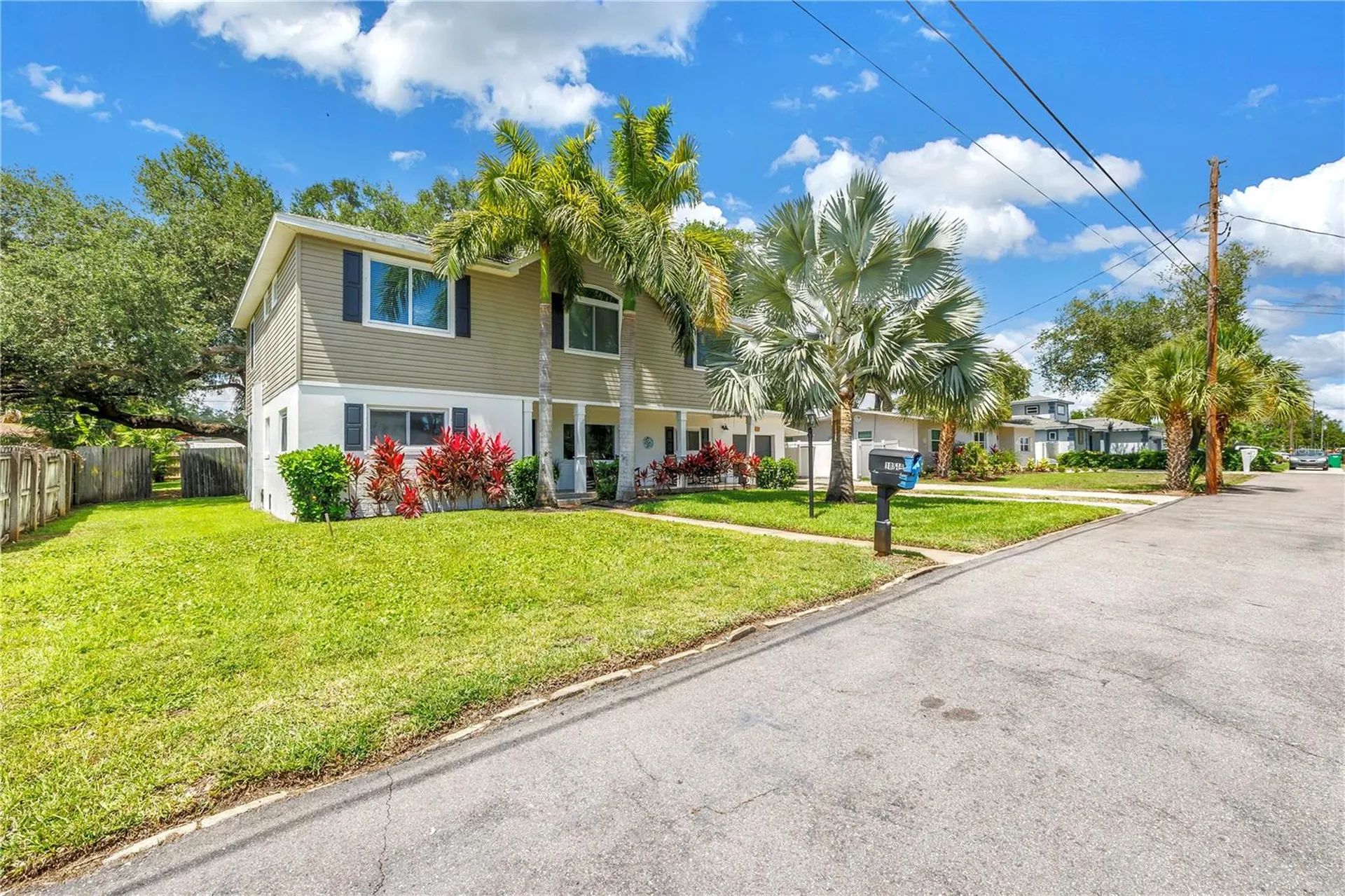 10819 Seminole Drive N St Petersburg FL 33708