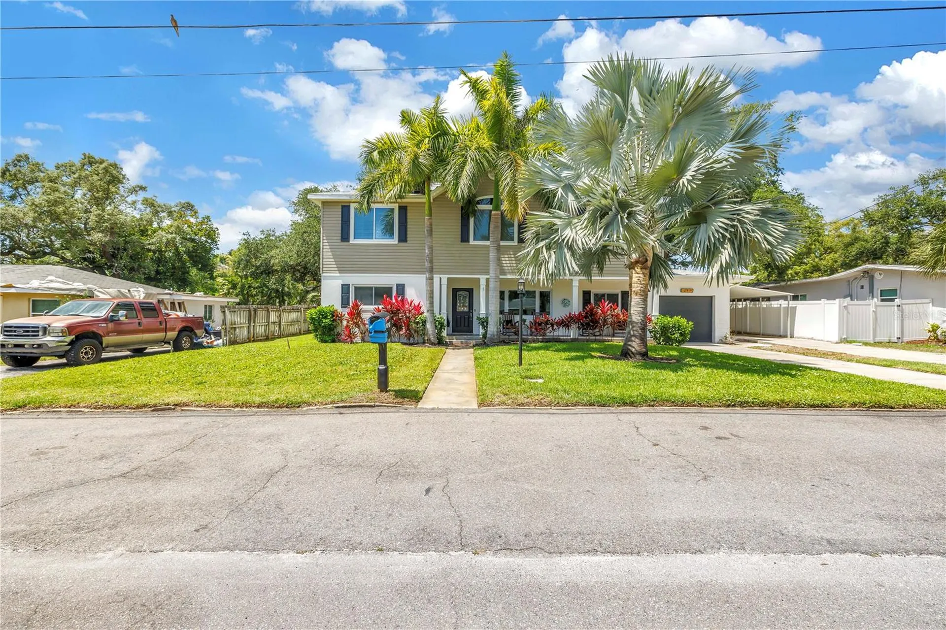 10819 Seminole Drive N St Petersburg FL 33708