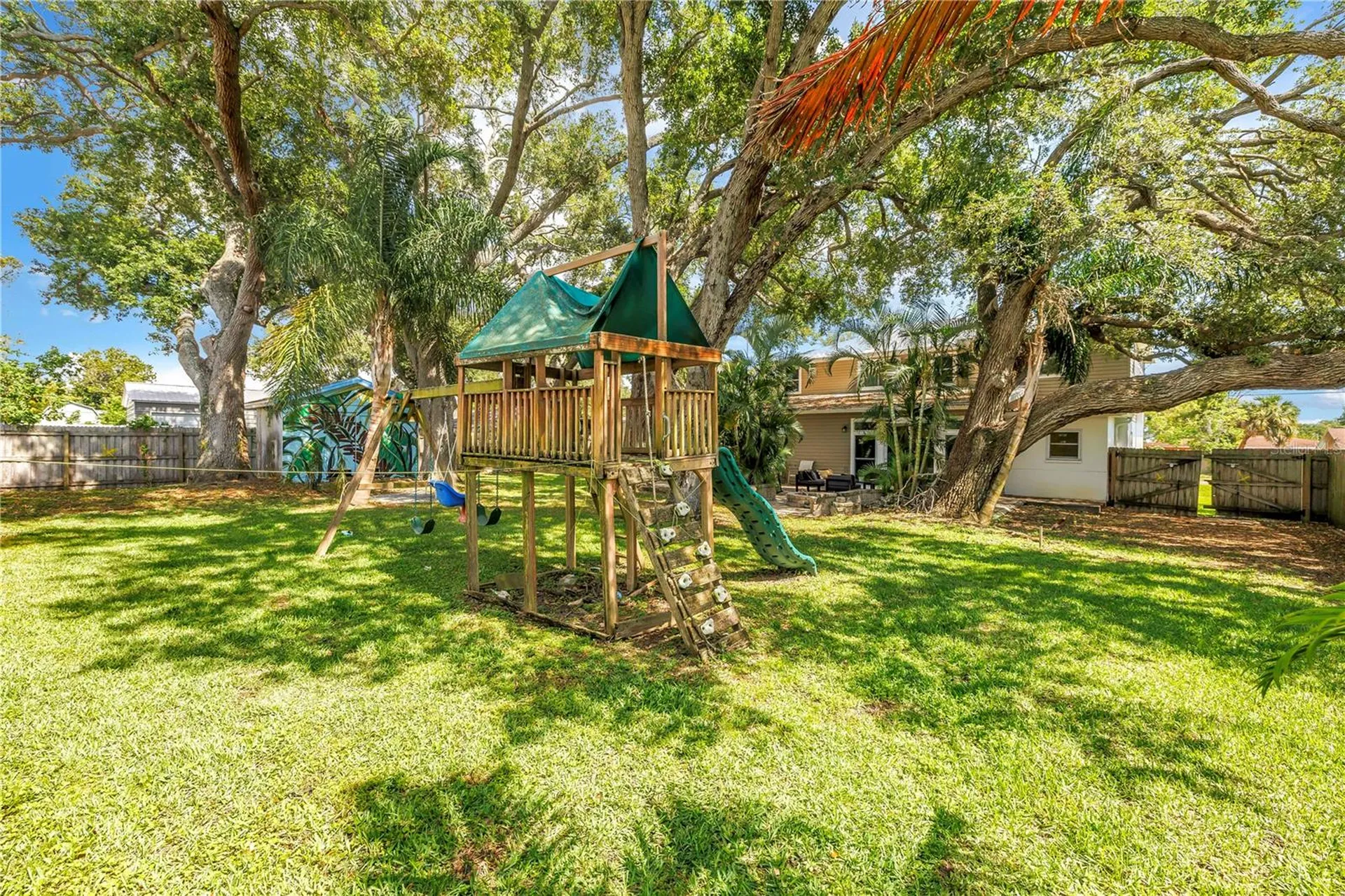 10819 Seminole Drive N St Petersburg FL 33708