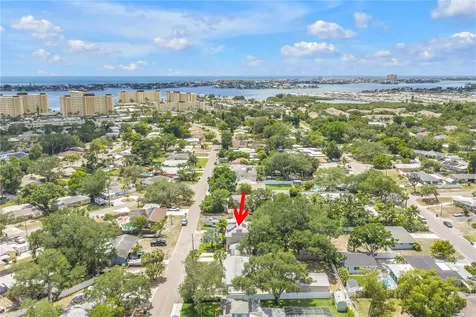 10819 Seminole Drive N St Petersburg FL 33708