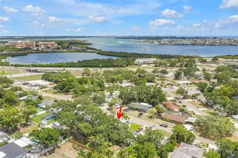 10819 Seminole Drive N St Petersburg FL 33708