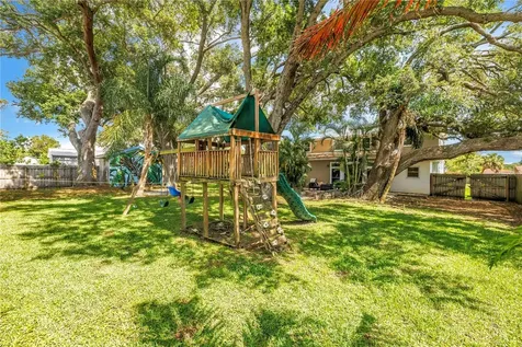 10819 Seminole Drive N St Petersburg FL 33708