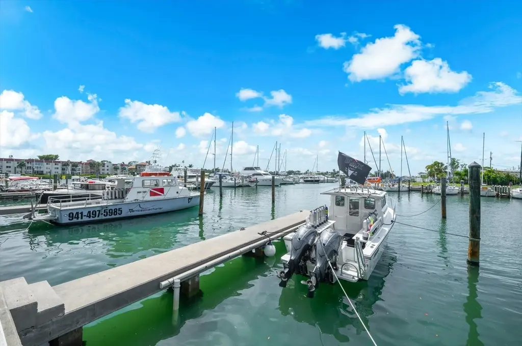 507 Tamiami Trail N Venice FL 34285