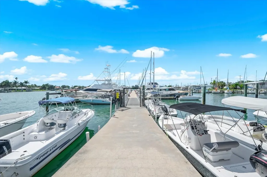 507 Tamiami Trail N Venice FL 34285