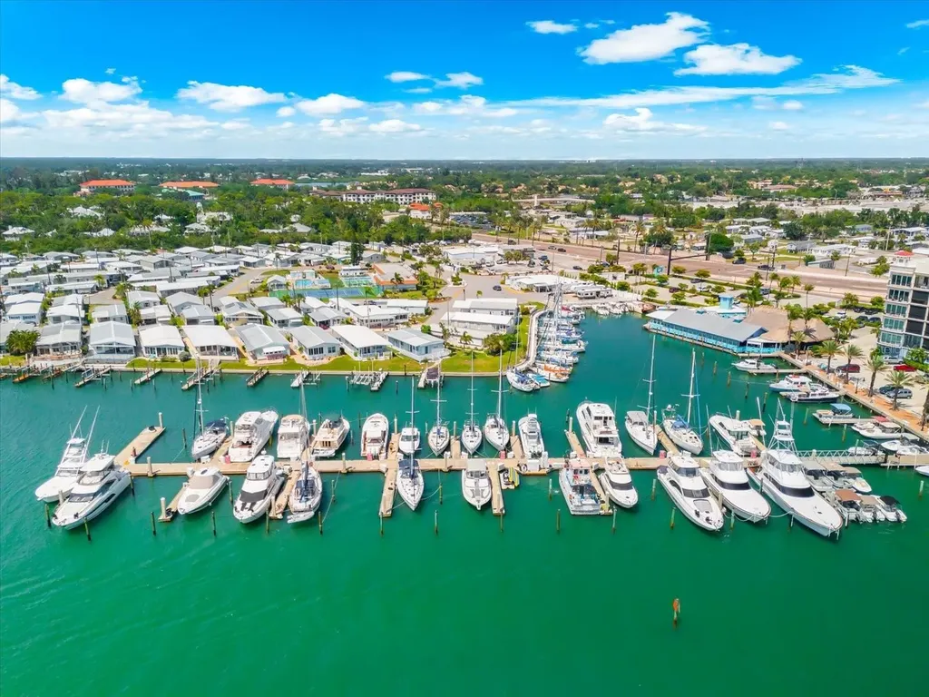 507 Tamiami Trail N Venice FL 34285