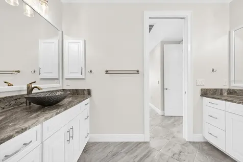 507 Tamiami Trail N Venice FL 34285
