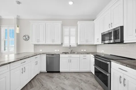 507 Tamiami Trail N Venice FL 34285