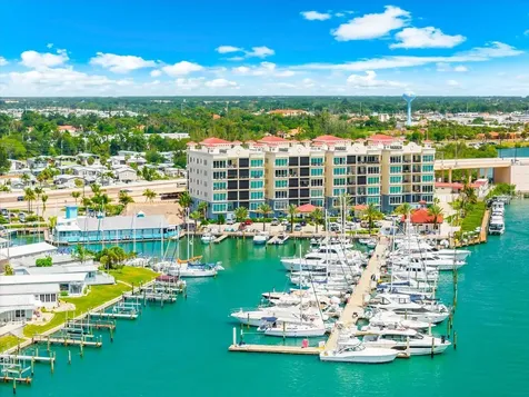 507 Tamiami Trail N Venice FL 34285