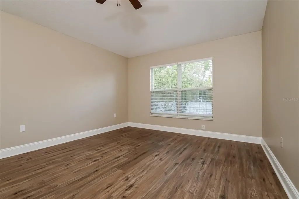 2221 Mountain Meadow Way Valrico FL 33594